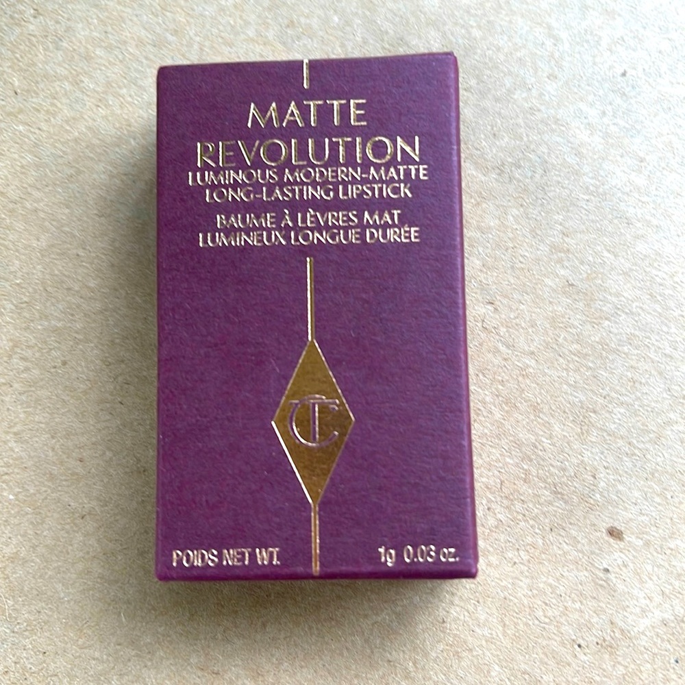 Brand NIB Charlotte Tilbury MATTE REVOLUTION Lipstick. Pillow Talk